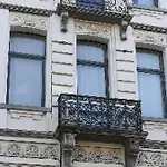 The Doors Park House アパート