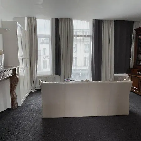 The Doors Park House Apartment